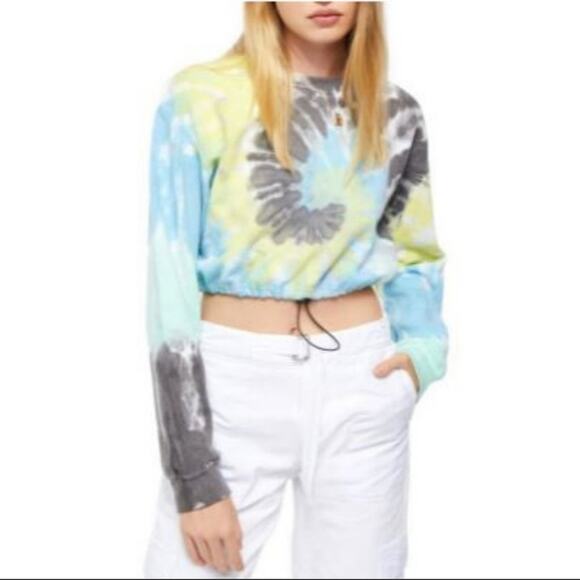 Urban Outfitters Sweaters - BDG / Urban Outfitters - NWT Tie Dye Cropped Sweater